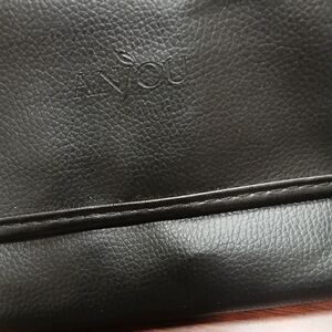 Anjou Black Makeup Brush Holder